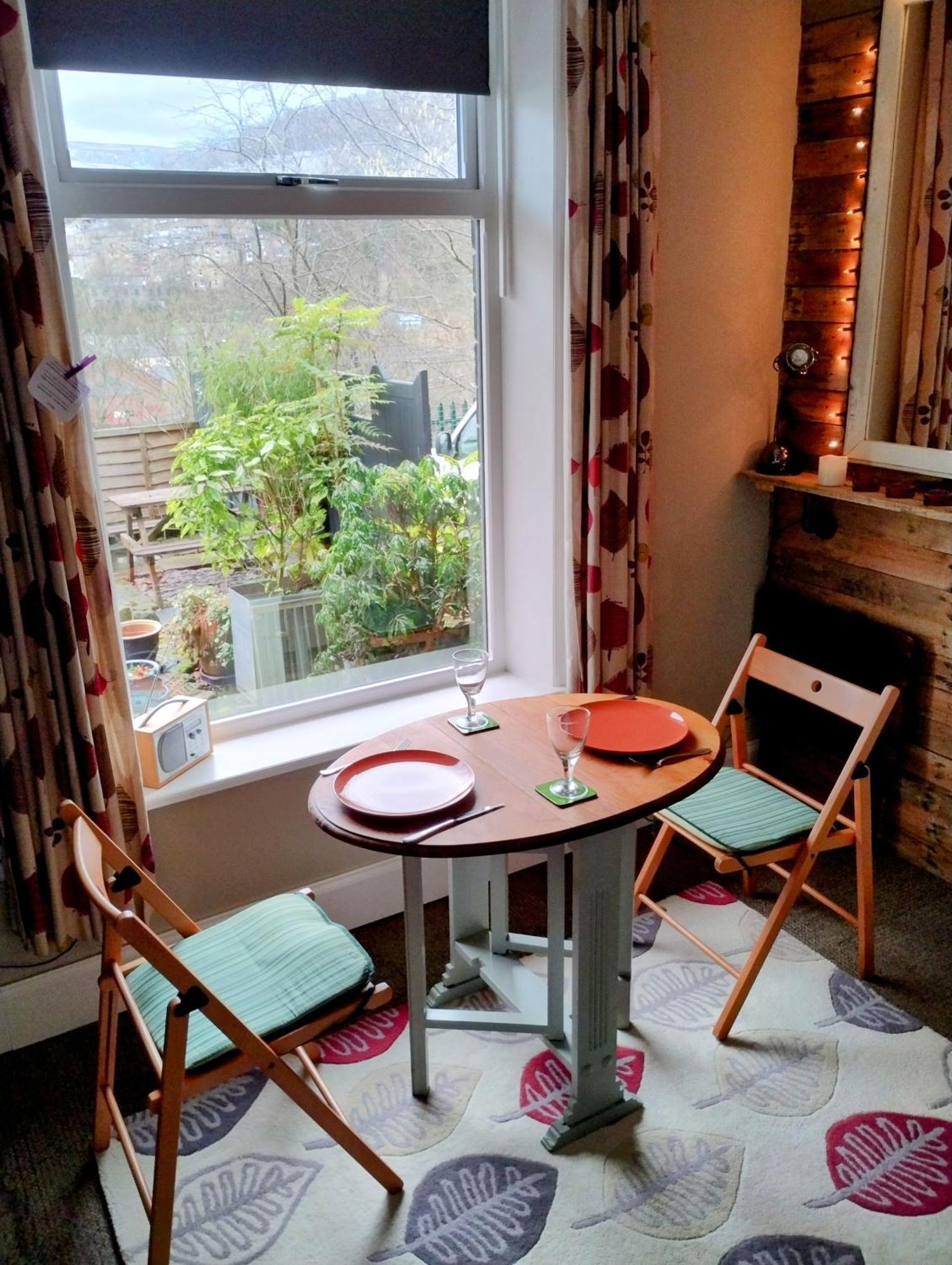 The Cabin - Great Views, Garden, Netflix, Near Town 헵덴브릿지 객실 사진